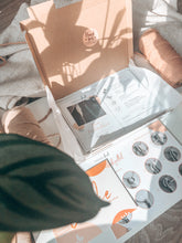 Lade das Bild in den Galerie-Viewer, DIY BOX Makramee Keychain "Macradamia"