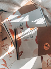 Lade das Bild in den Galerie-Viewer, DIY BOX Makramee Keychain "Macradamia"